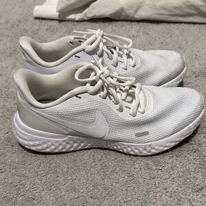 Nike Women's White Athletic Sneakers